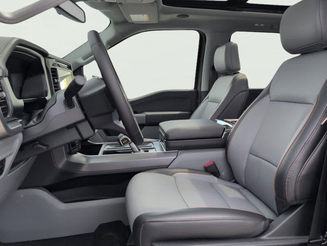 2025 Ford F-150 Lariat - Photo 10