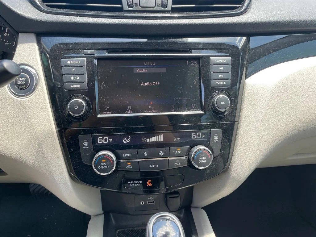 Used 2019 Caspian Blue Nissan SV image 11