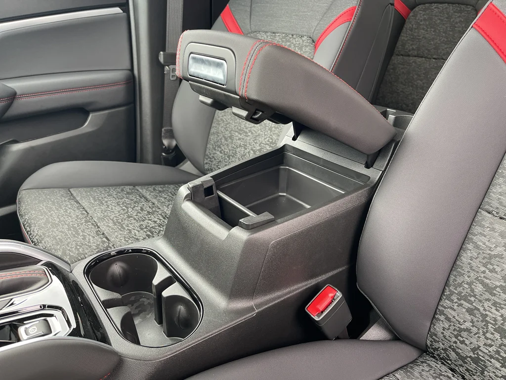 2025 Chevrolet Colorado Z71 - Photo 30