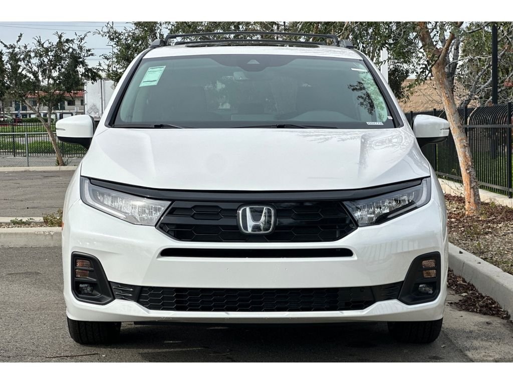2026 Honda Odyssey Touring - Photo 10