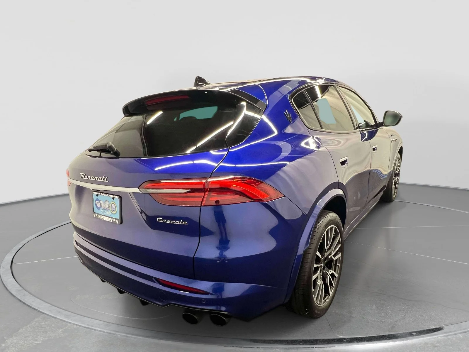Used 2023 Blue Maserati Modena image 6