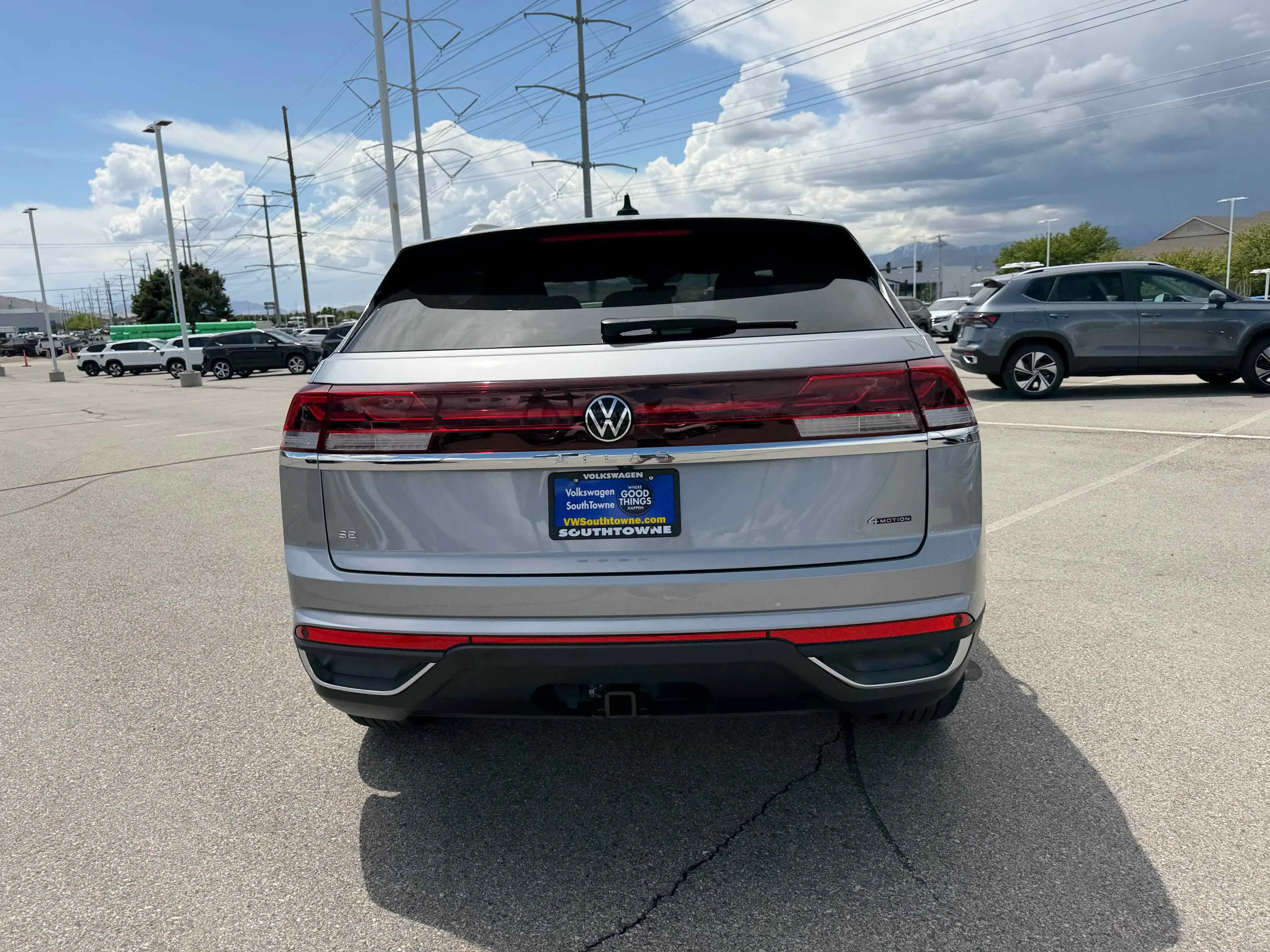 New 2026 Silver Mist Volkswagen 2.0T SE w/Technology image 6
