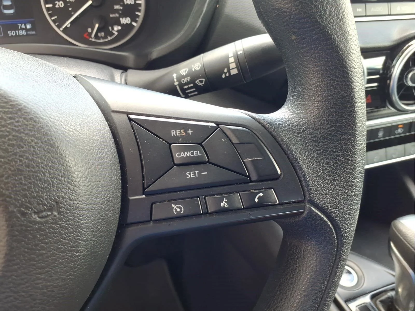 Used 2024  Nissan S image 20