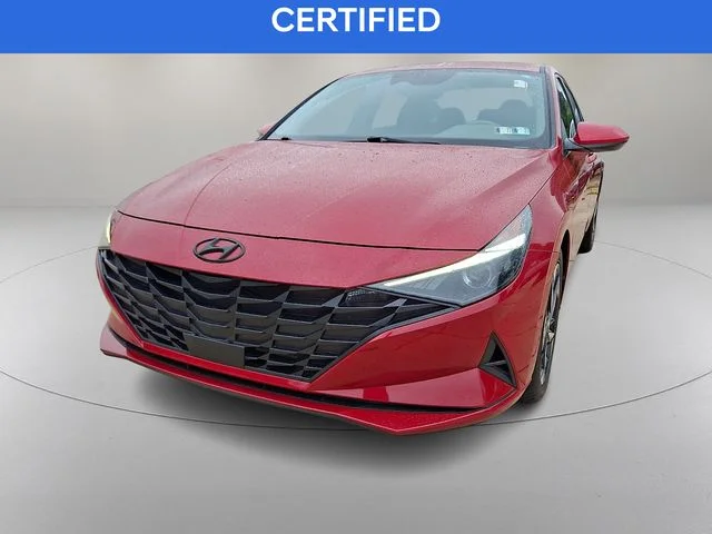 Used 2023 Red Hyundai SEL image 4