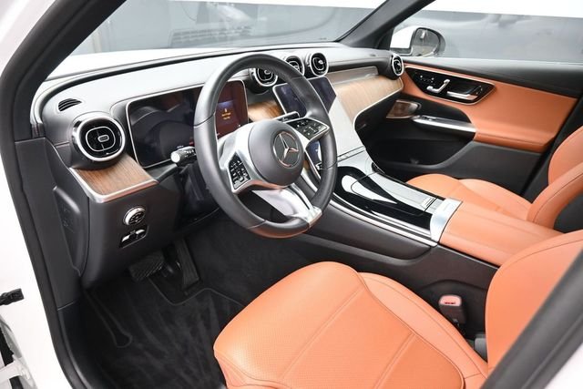 Used 2024 White Mercedes-Benz GLC 300 image 19