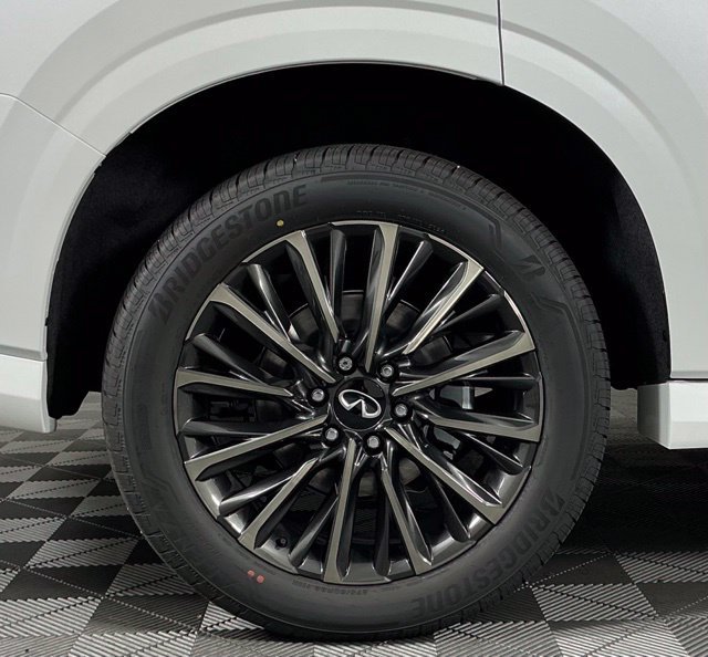 New 2027 White INFINITI Autograph 4WD image 8