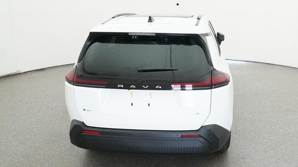 New 2026 Ice Cap Toyota XLE Premium image 20