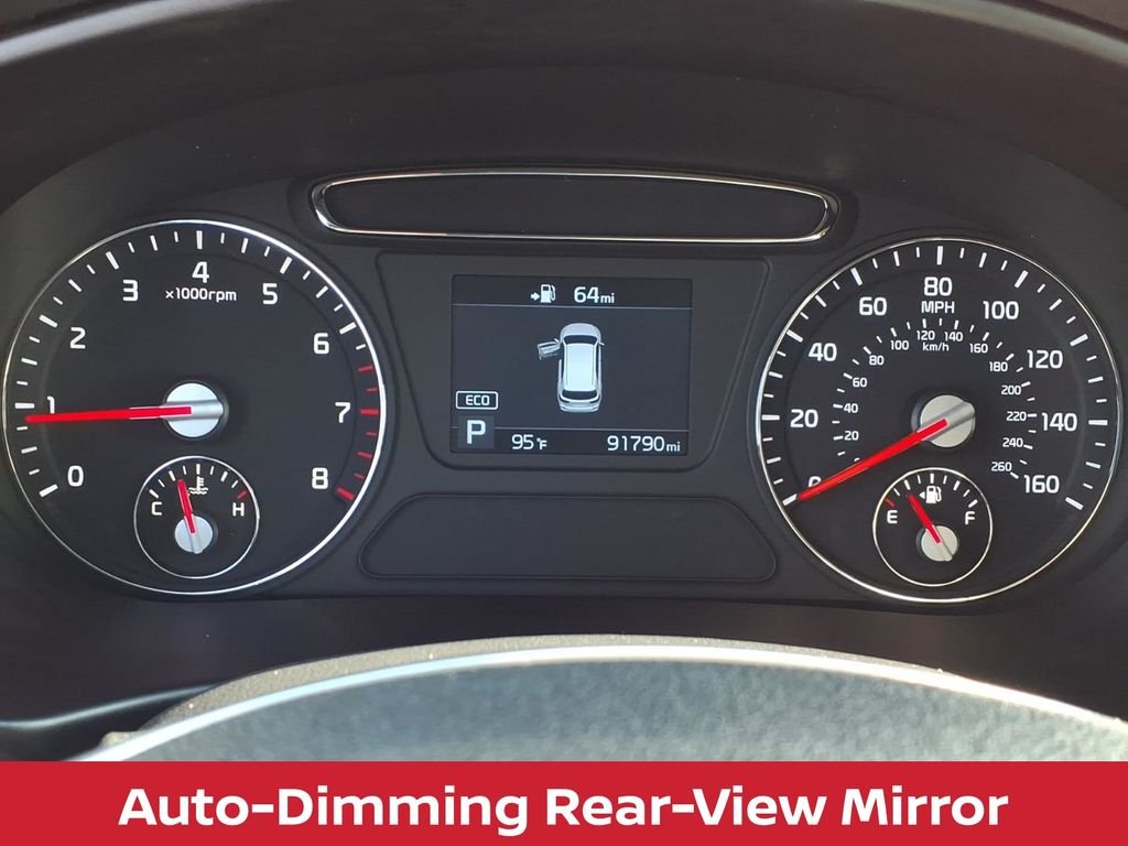 Used 2020 Gravity Grey Kia LX w/convenience pkg & 3rd row seat image 22