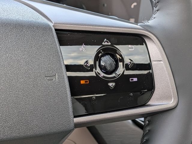 New 2026 Everest White Pearl TriCoat Nissan SL image 25