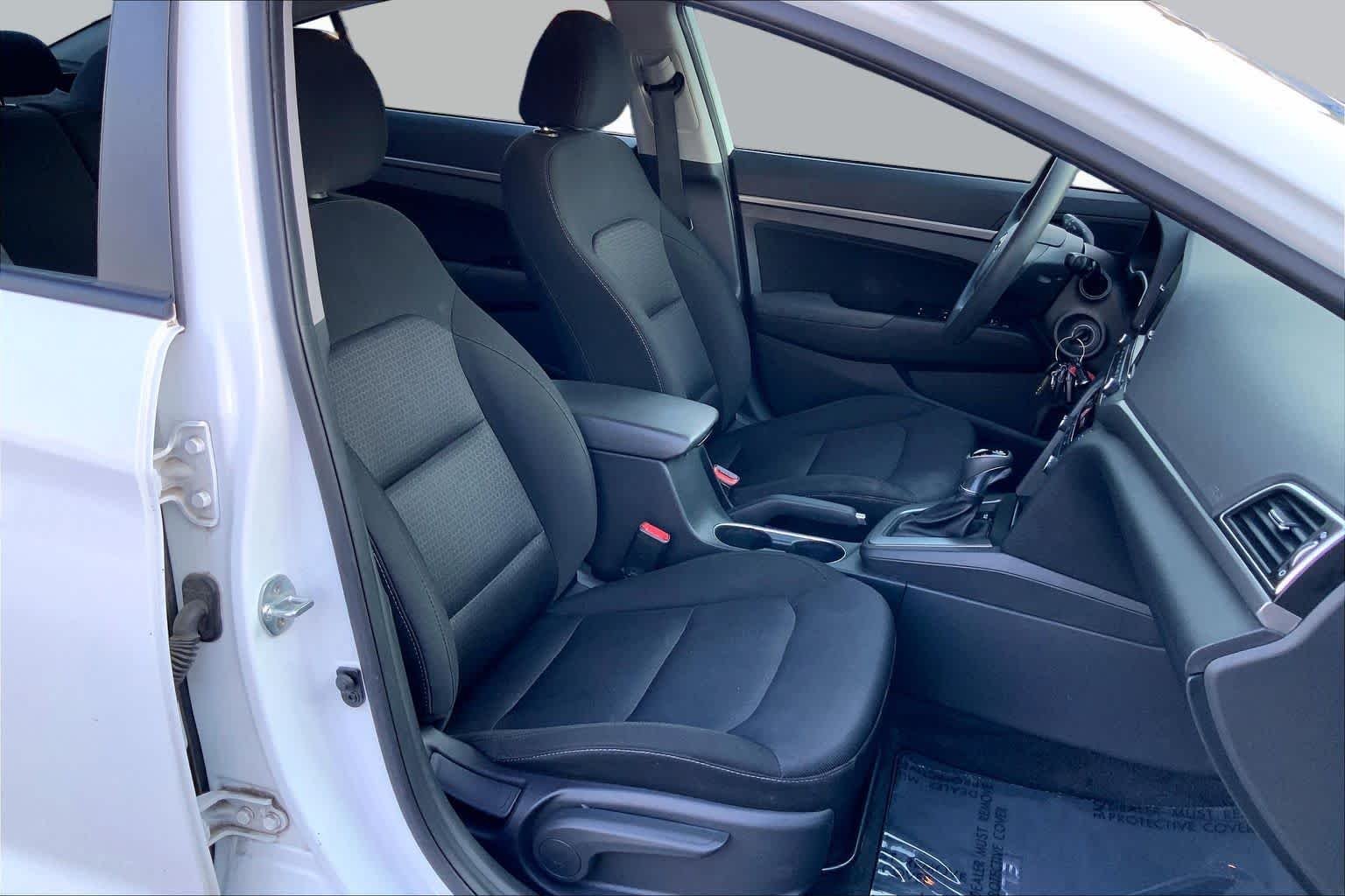 Used 2018 Quartz White Pearl Hyundai SEL image 9