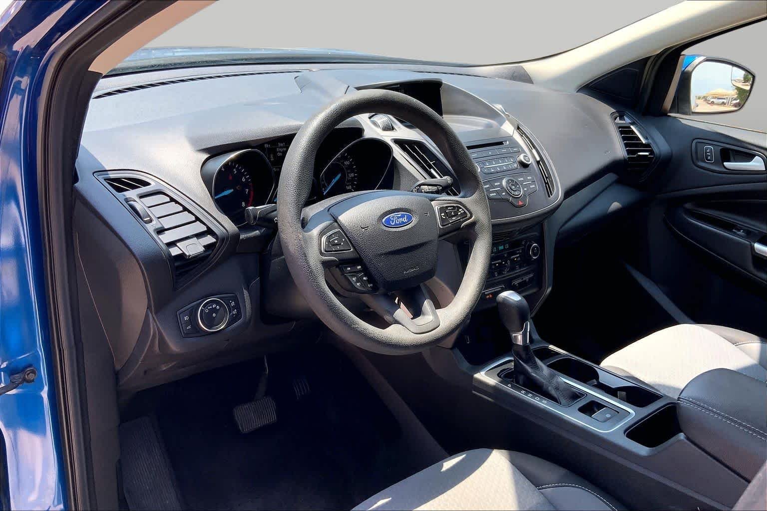 Used 2017 Lightning Blue Metallic Ford SE image 18