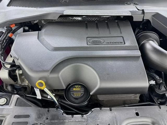New 2026 Arroios Grey Land Rover S image 32