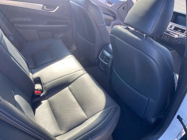 Used 2015 White Lexus 350 image 39