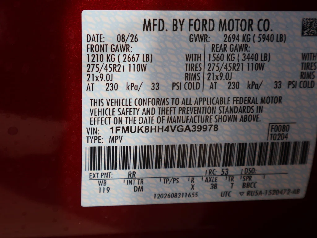 New 2027 Ruby Red Metallic Tinted Clearcoat Ford Platinum™ image 44