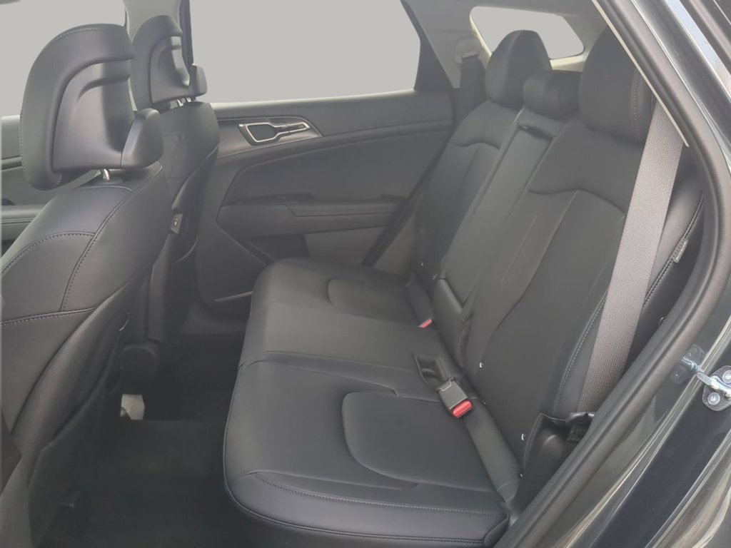 2026 Kia Sportage EX Hybrid - Photo 21