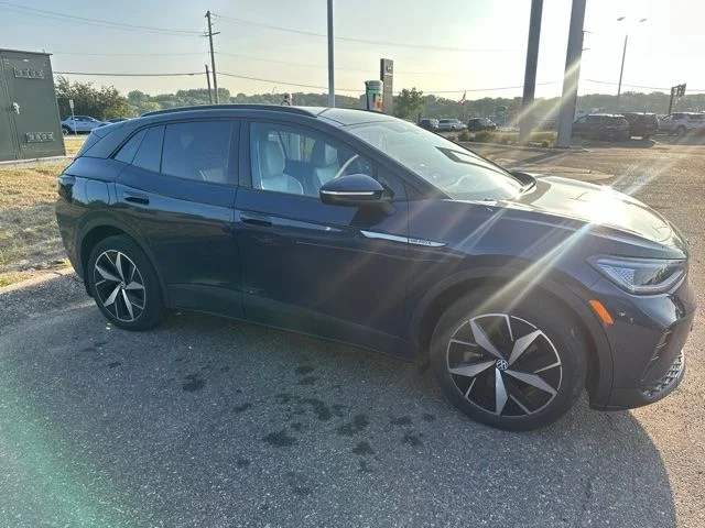 Certified 2023 Volkswagen ID.4 PRO S with VIN 1V2GNPE86PC005492 for sale in Inver Grove Heights, MN
