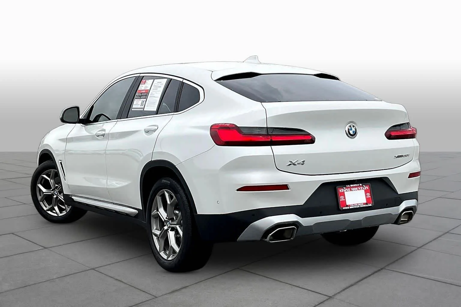 Used 2024 Alpine White BMW xDrive30i image 23