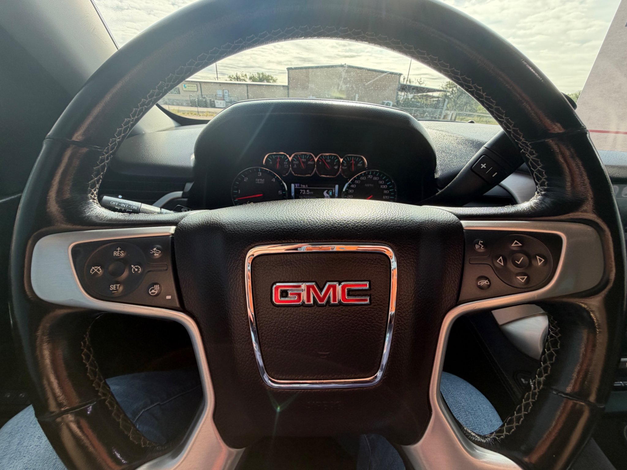 Used 2020 Quicksilver Metallic GMC SLT image 14