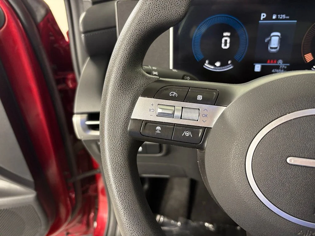 Used 2025 Red Hyundai SEL image 20
