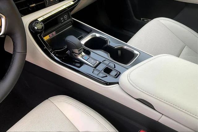New 2026 White Lexus 350 Luxury image 8