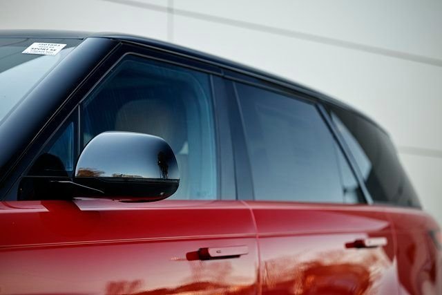 New 2025 Firenze Red LAND ROVER SE image 3