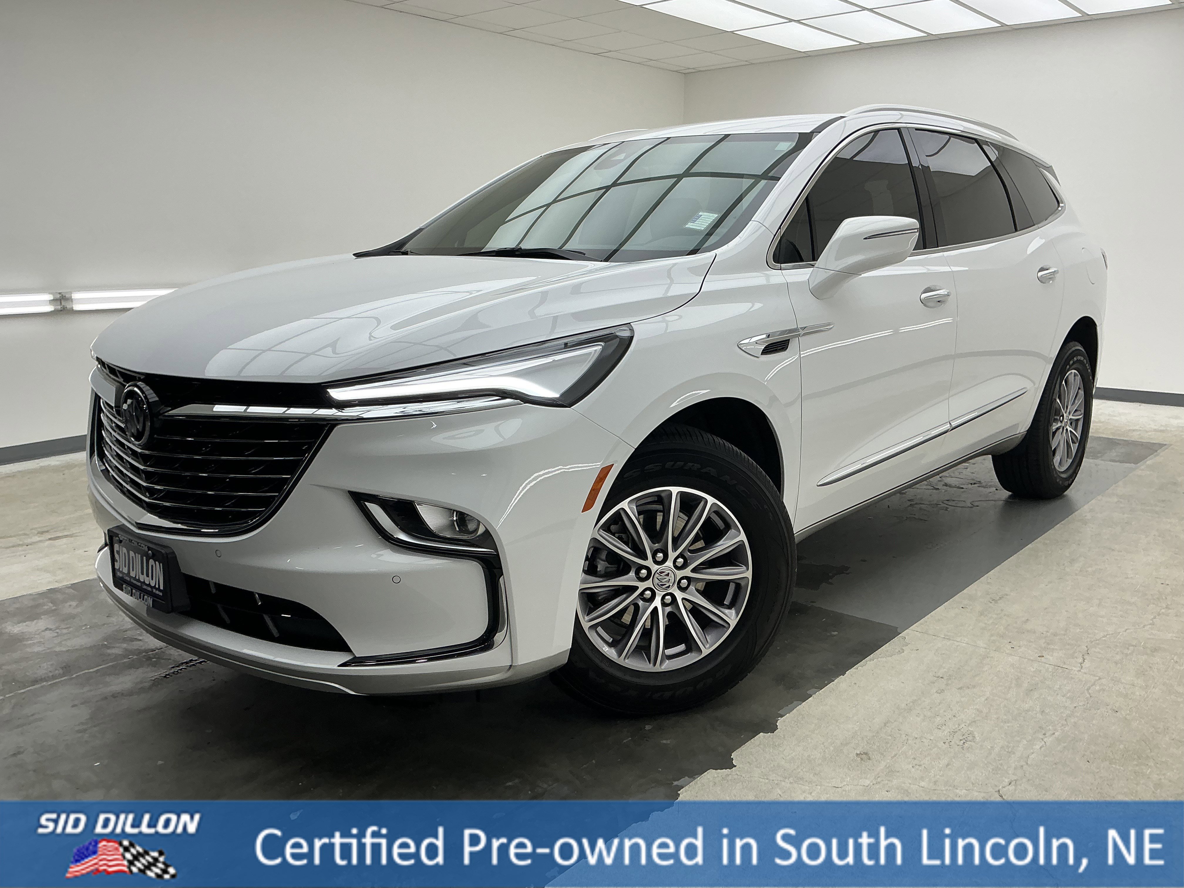 2023 Buick Enclave Essence AWD's photo