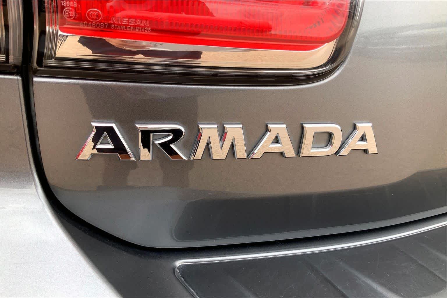 Used 2020 Gun Metallic Nissan SL image 33