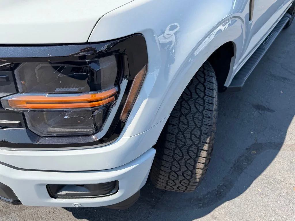 New 2026 Avalanche Ford XLT image 3