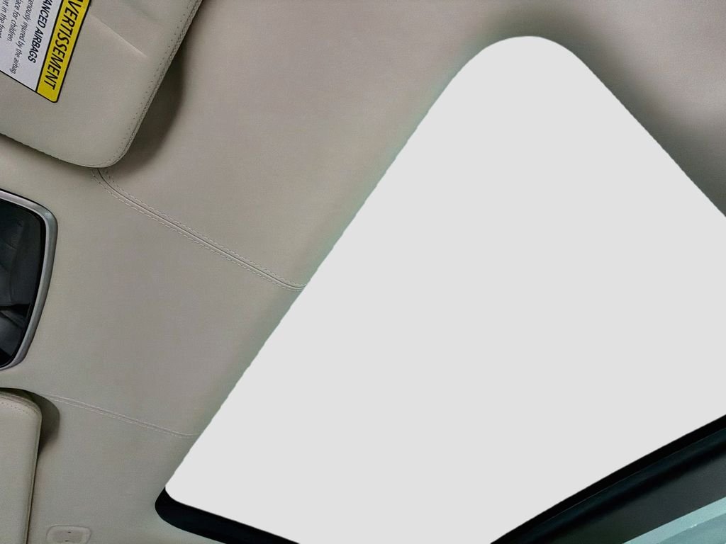 Certified Used 2024 White Land Rover Autobiography image 23