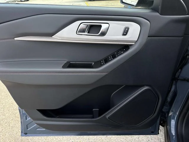 2026 Ford Explorer Active - Photo 43
