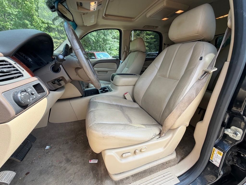 Used 2010 Black GMC SLT image 8