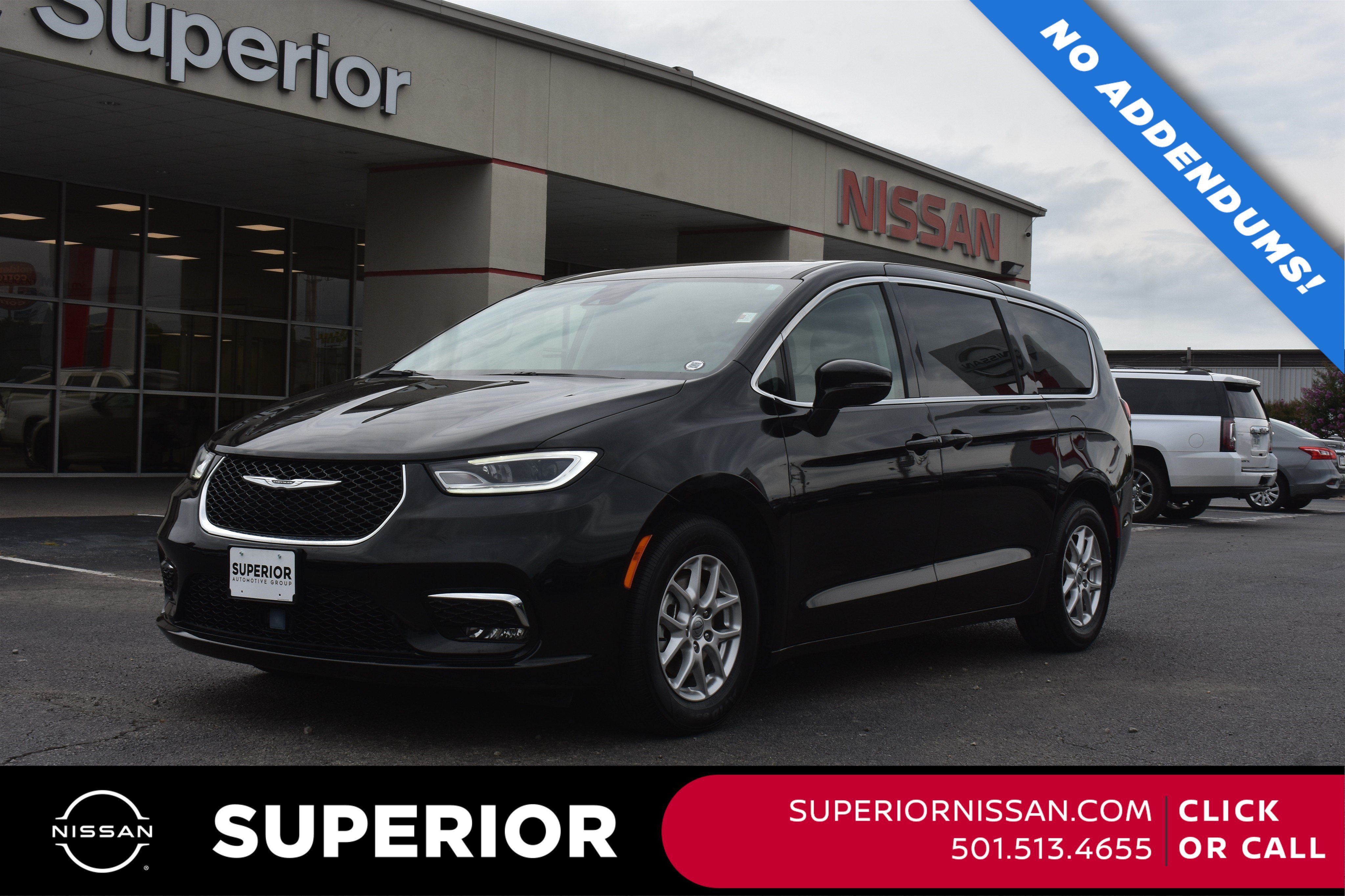 2024 Chrysler Pacifica Touring L's photo