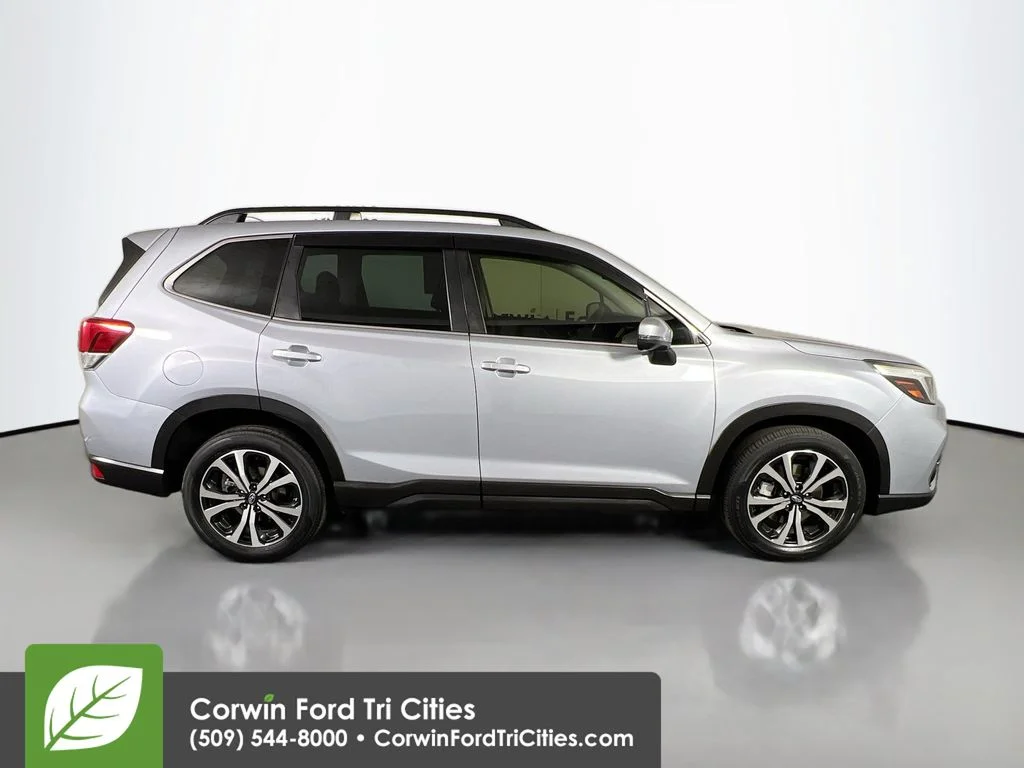 Used 2020 Ice Silver Metallic Subaru Limited image 19