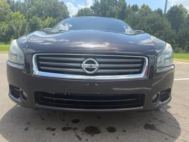 Used 2014 Red Nissan 3.5 SV image 4