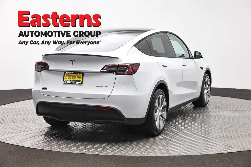 Used 2023 White Tesla Long Range image 5