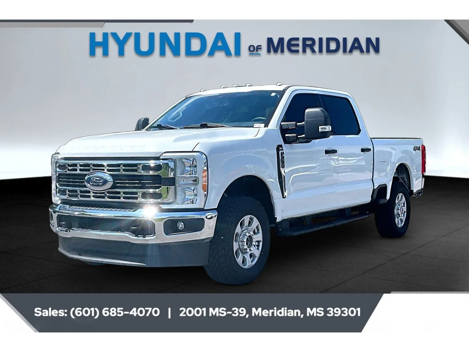 Used 2023 Oxford White Ford XLT image 10