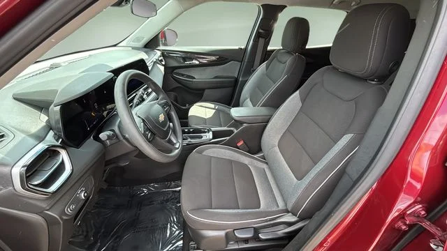 Used 2025 Red Chevrolet LT image 18