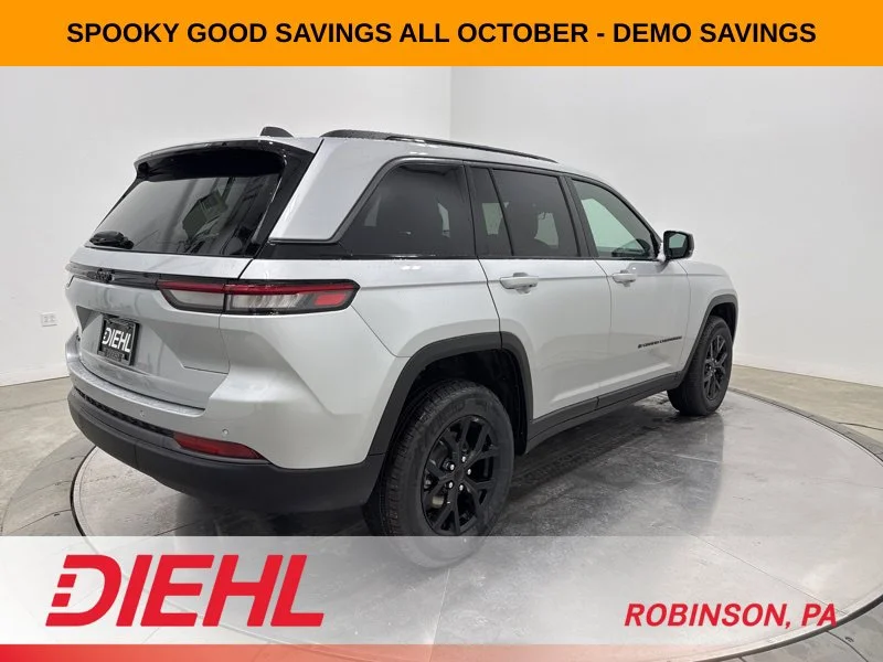 2026 Jeep Grand Cherokee Laredo - Photo 7