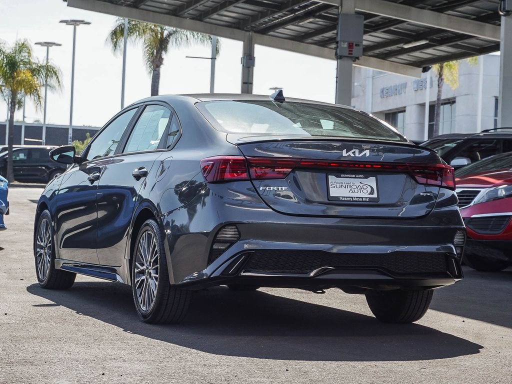 Used 2023 Gray Kia GT-Line image 5