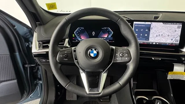 New 2026 Cape York Green Metallic BMW xDrive28i image 12