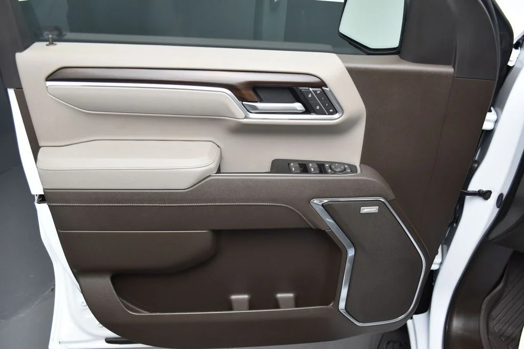 Used 2026 White GMC SLT image 21
