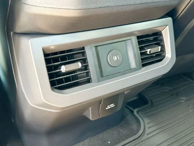 New 2026 Oxford White Ford Lariat image 17
