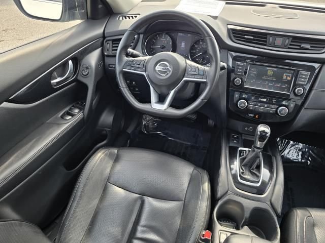 Used 2019  Nissan SL image 14