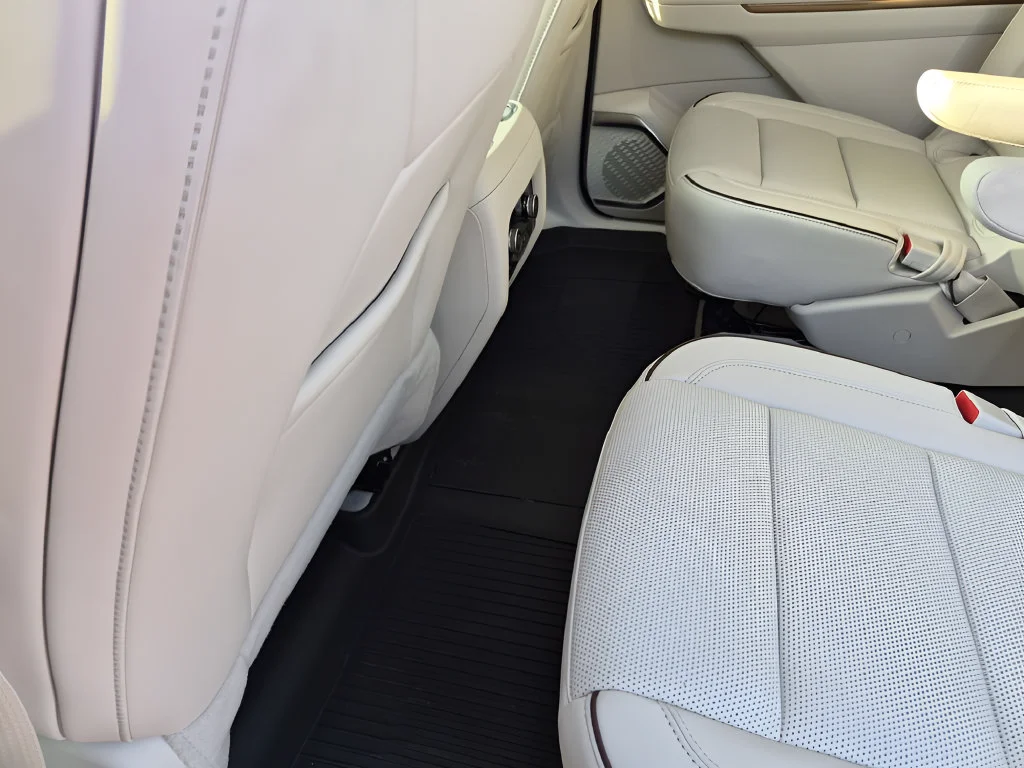 2026 Buick Enclave Avenir - Photo 37