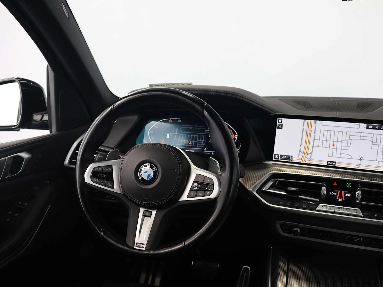 Used 2022 Black Sapphire Metallic BMW sDrive40i image 21