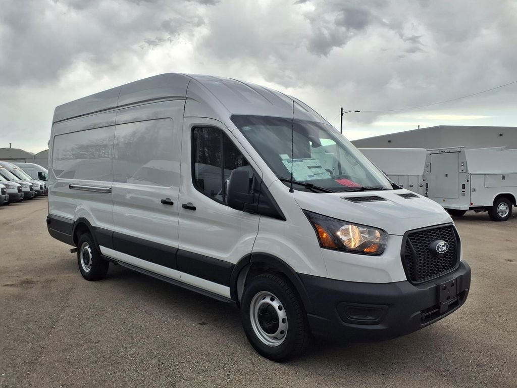 New 2026 White Ford Base image 5