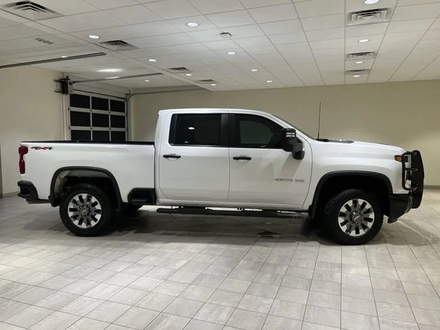2025 Chevrolet Silverado 2500HD Custom - Photo 6