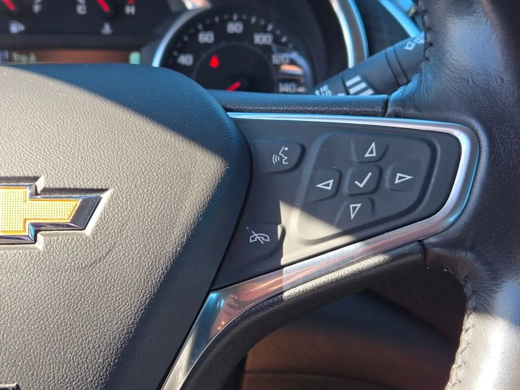 Used 2018 Gray Chevrolet LT image 26