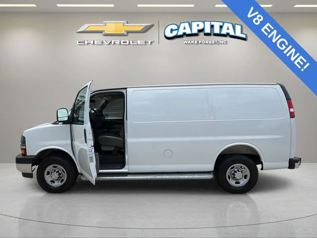 Used 2025 White Chevrolet Work Van image 3