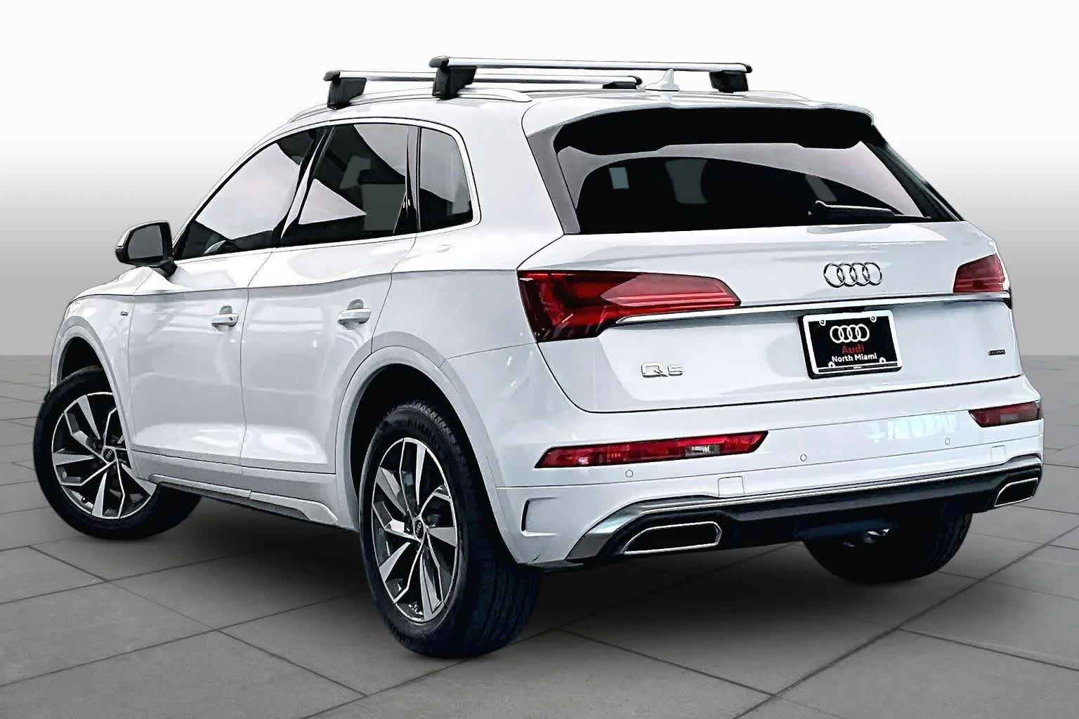 Used 2023 Glacier White Metallic Audi S line Premium Plus image 22